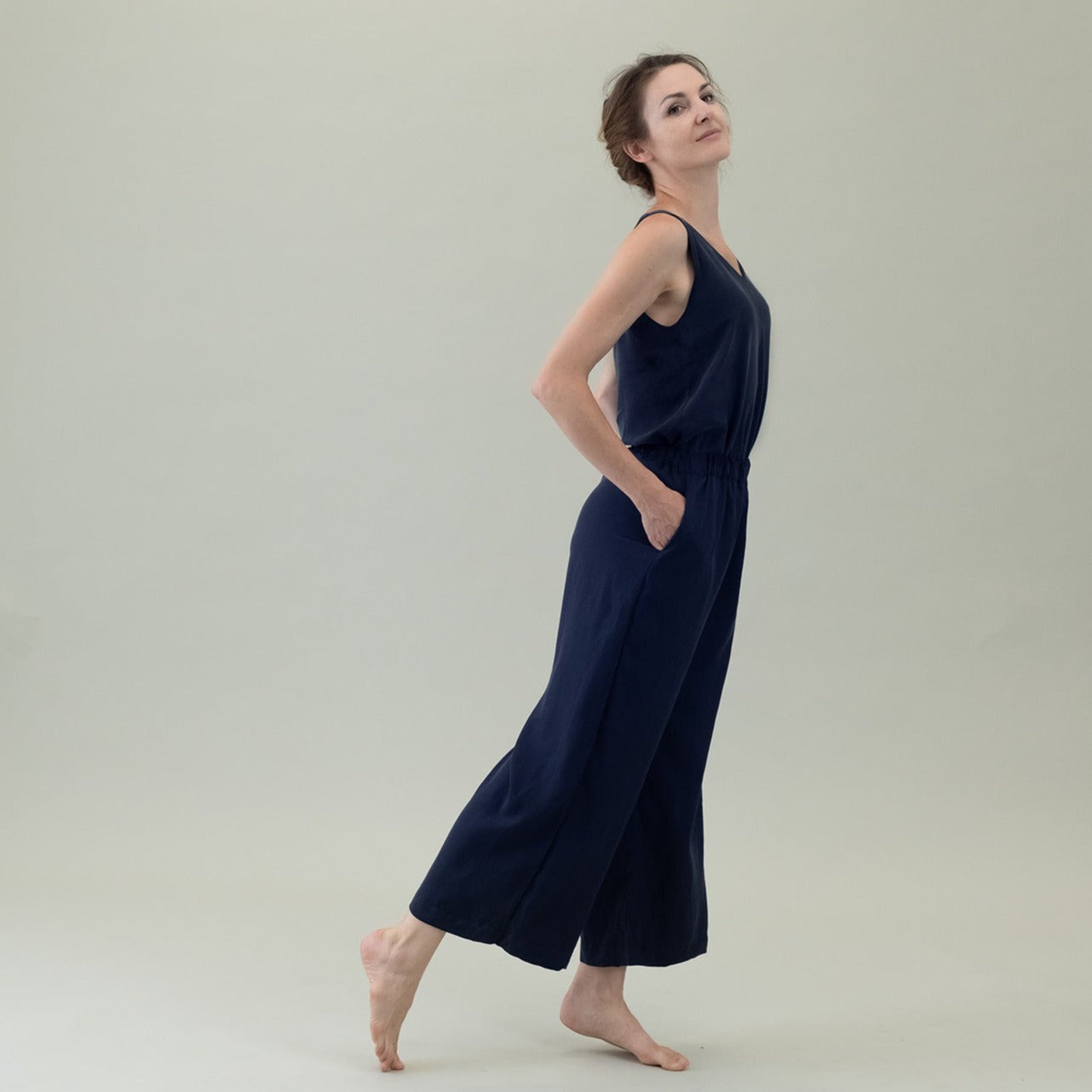 Tencel-Hose für Damen in Dunkelblau, Urheber: Mini & Eve