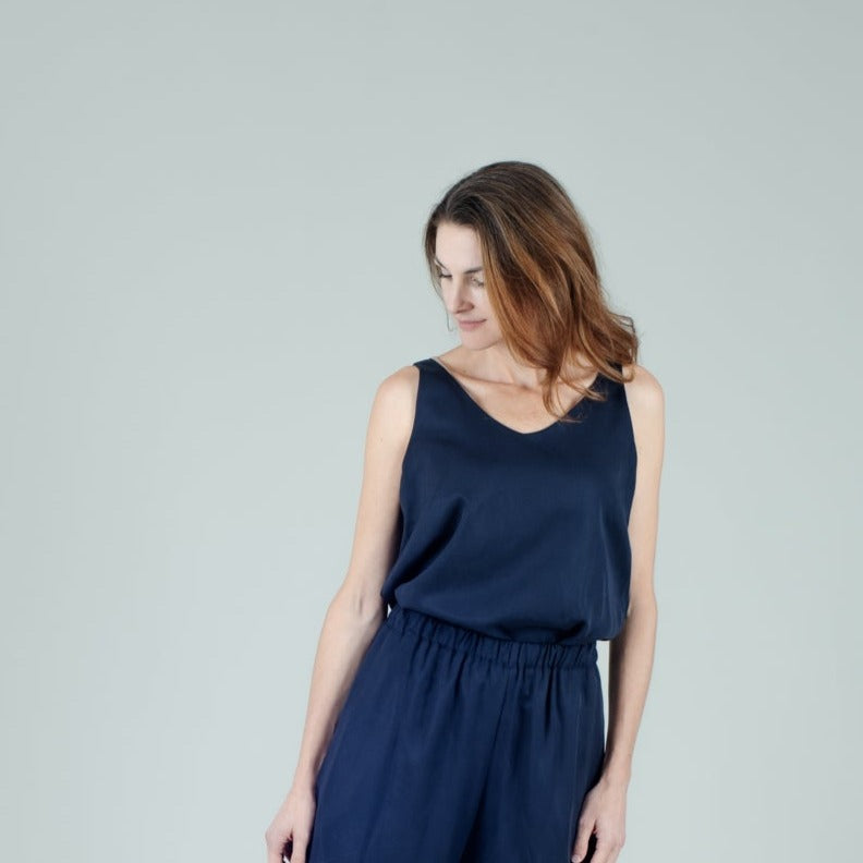 Tencel-Shirt für Damen in Dunkelblau, Urheber: Mini & Eve