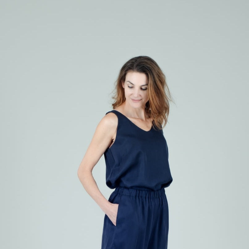 Tencel-Shirt für Damen in Dunkelblau, Urheber: Mini & Eve