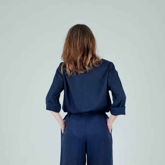 Tencel Damenshirt Dunkelblau, langärmelig, Urheber: Mini & Eve