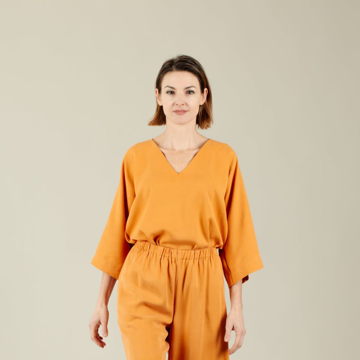 Damen Shirt Top Oberteil aus Tencel in Mango Gelb im Kimonoschnitt; Urheber: Mini & Eve