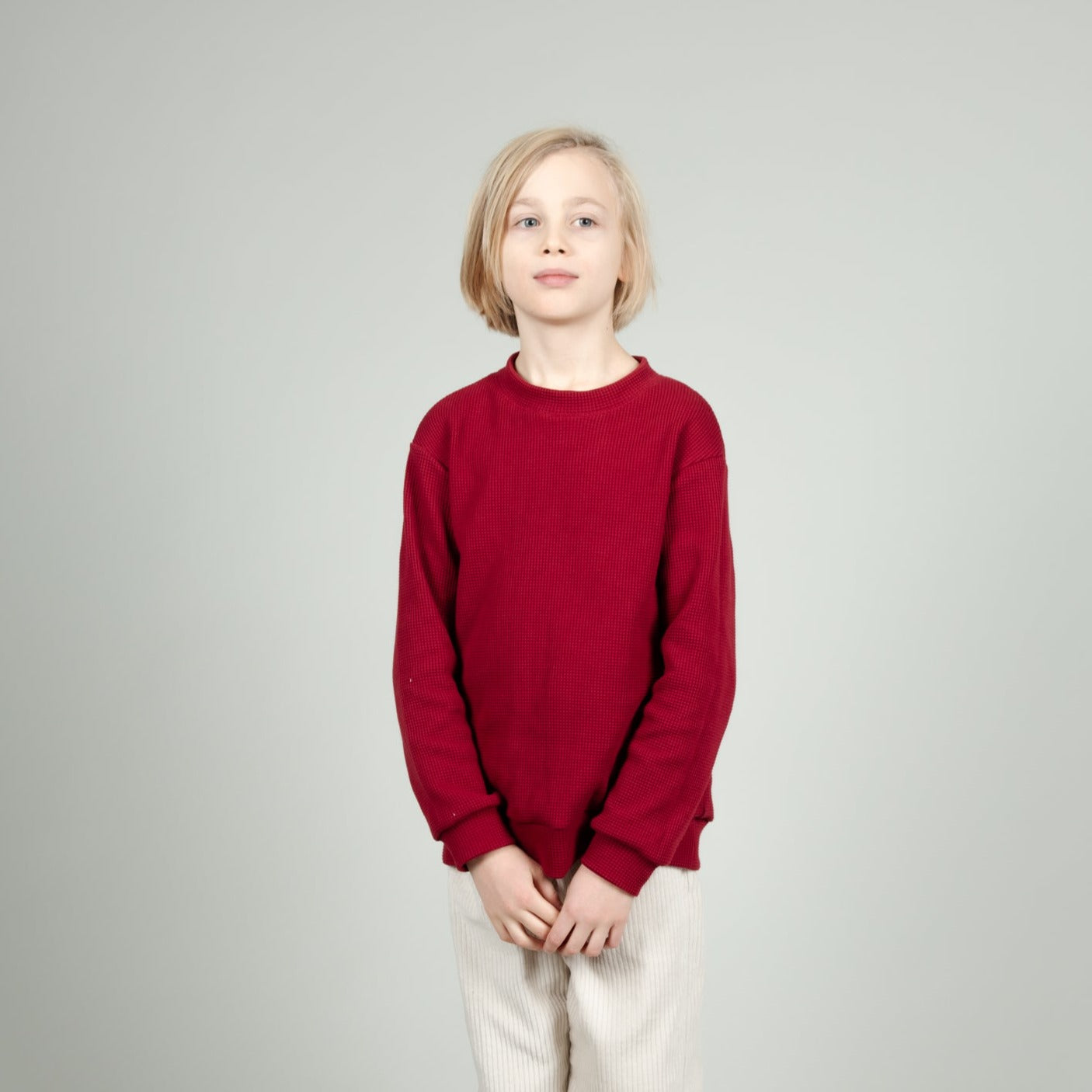 Kinderpulli aus Waffelstrick in Rot, Urheber: Mini & Eve