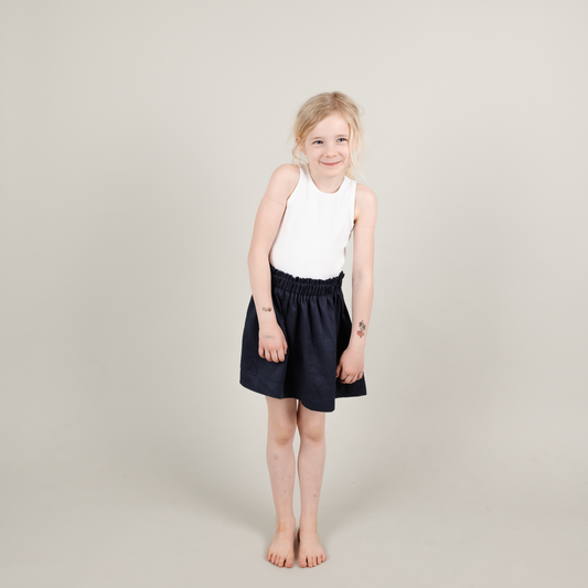 Tencel Kinderrock dunkelblau mit Paperbag Bund; Urheber: Mini & Eve