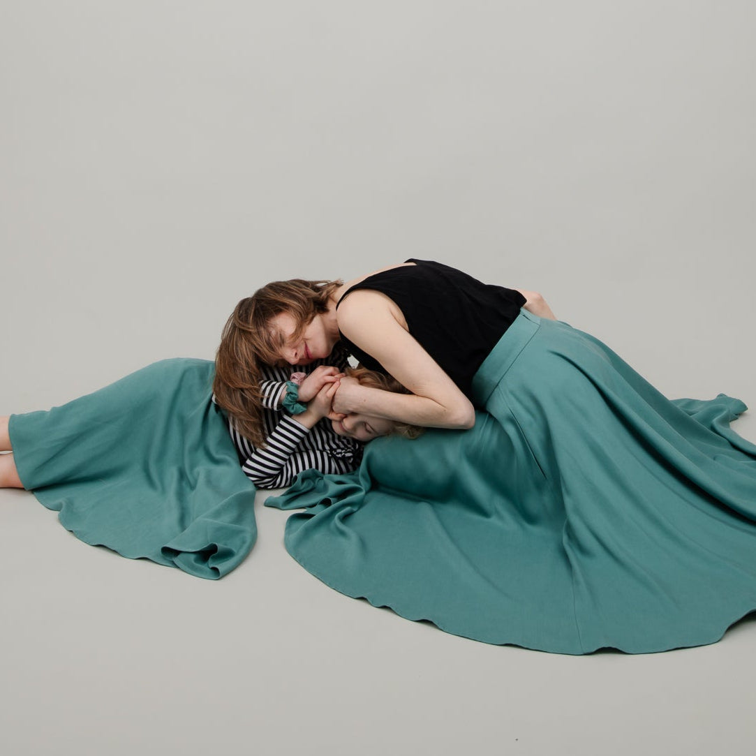 Tencel Tellerrock in Aqua Türkis für Kinder; Drehrock für Mädchen; Damenrock; Partnerlook Mutter Tochter;Urheber: Mini & Eve