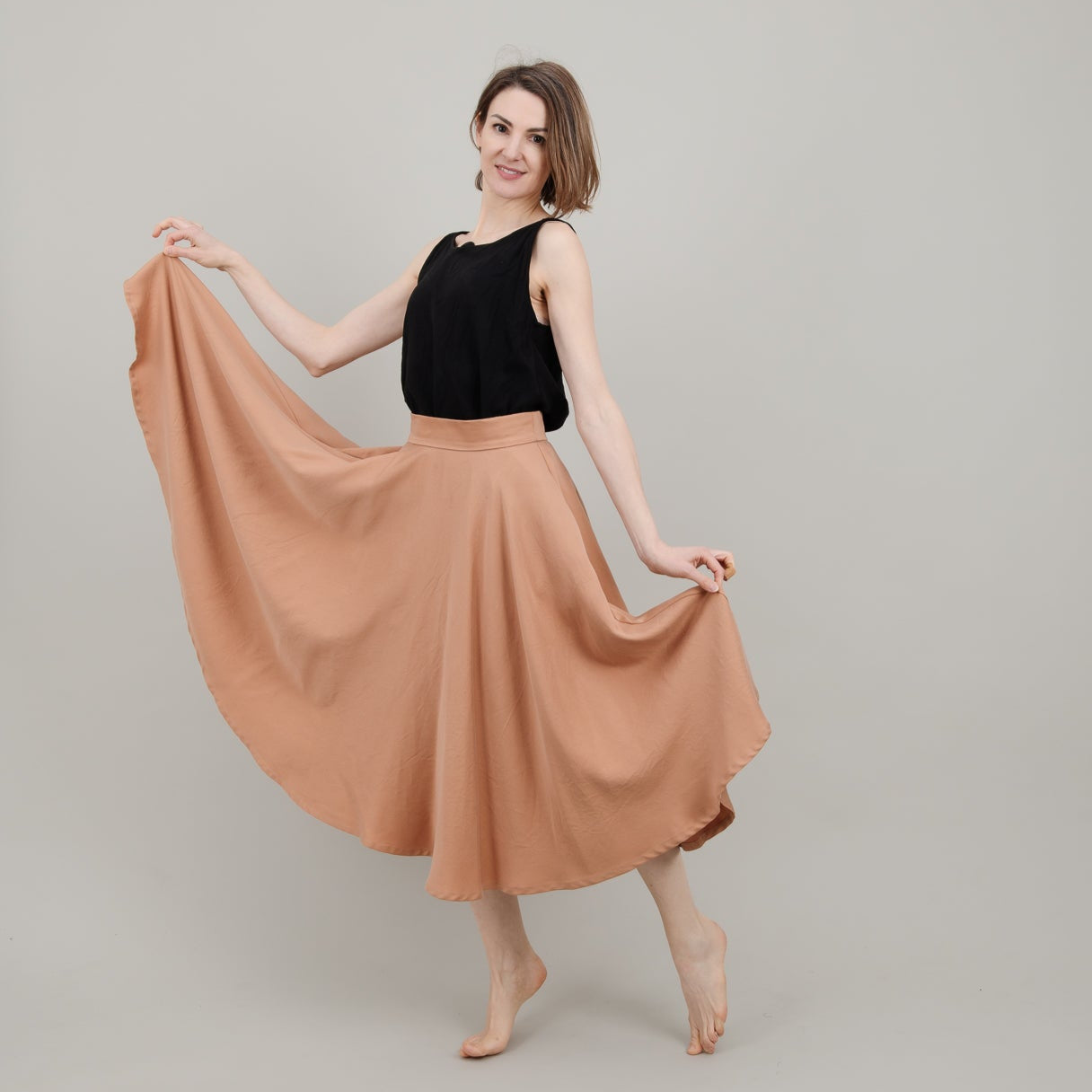Midi Tellerrock aus Tencel in Nougat Braun Beige für Damen; Drehrock für Damen; Urheber: Mini & Eve