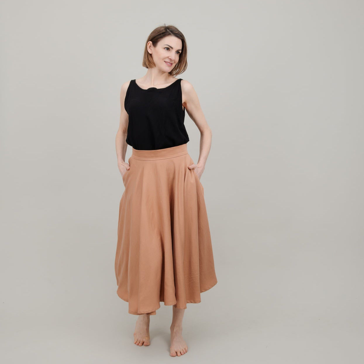 Midi Tellerrock aus Tencel in Nougat Braun Beige für Damen; Drehrock für Damen; Urheber: Mini & Eve