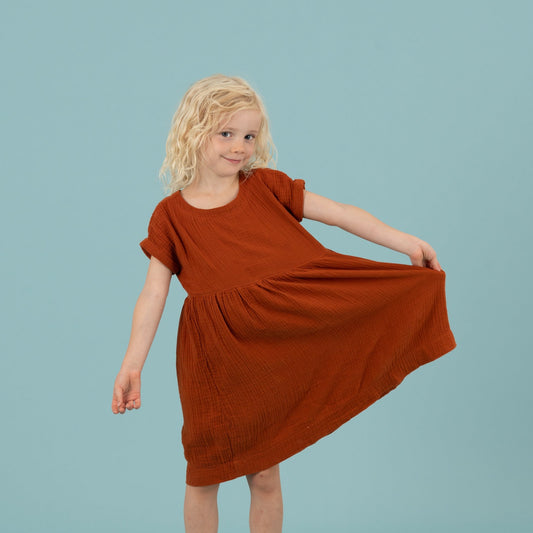 Mini & Eve "Mia" Musselin-Kinderkleid Terracotta