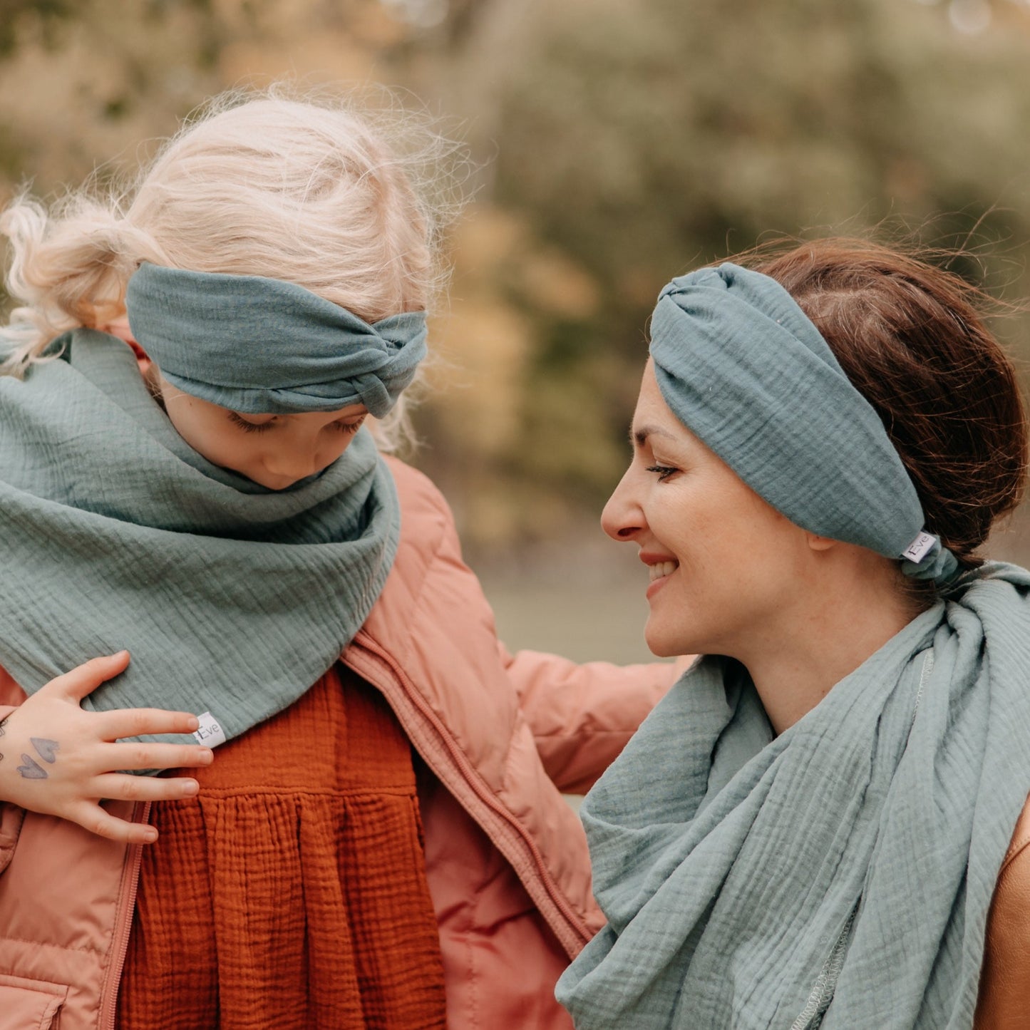 Musselin Turban Stirnband petrol, Mutter Tochter Partnerlook, Urheber: Mini & Eve
