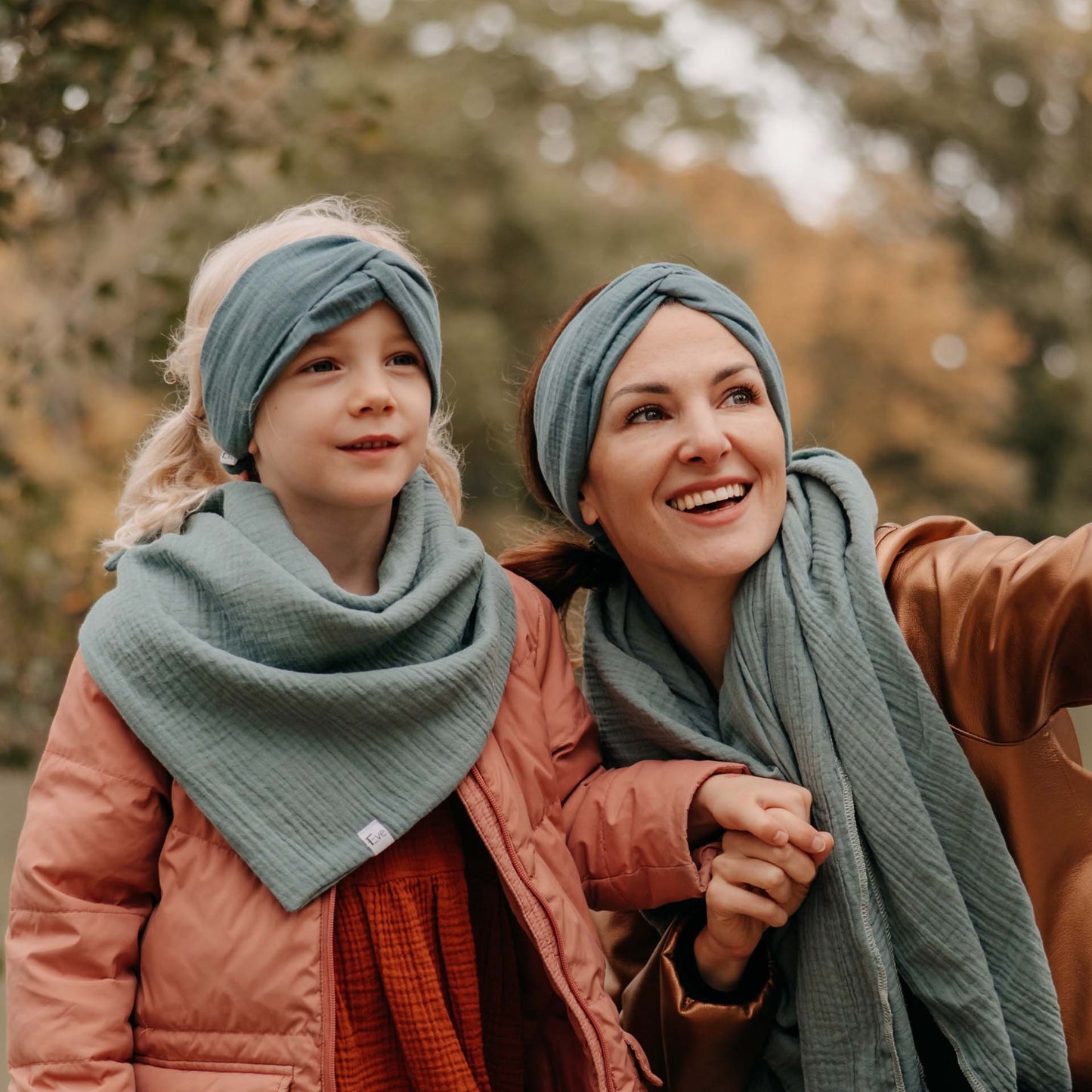 Musselin Turban Stirnband petrol, Mutter Tochter Partnerlook, Urheber: Mini & Eve