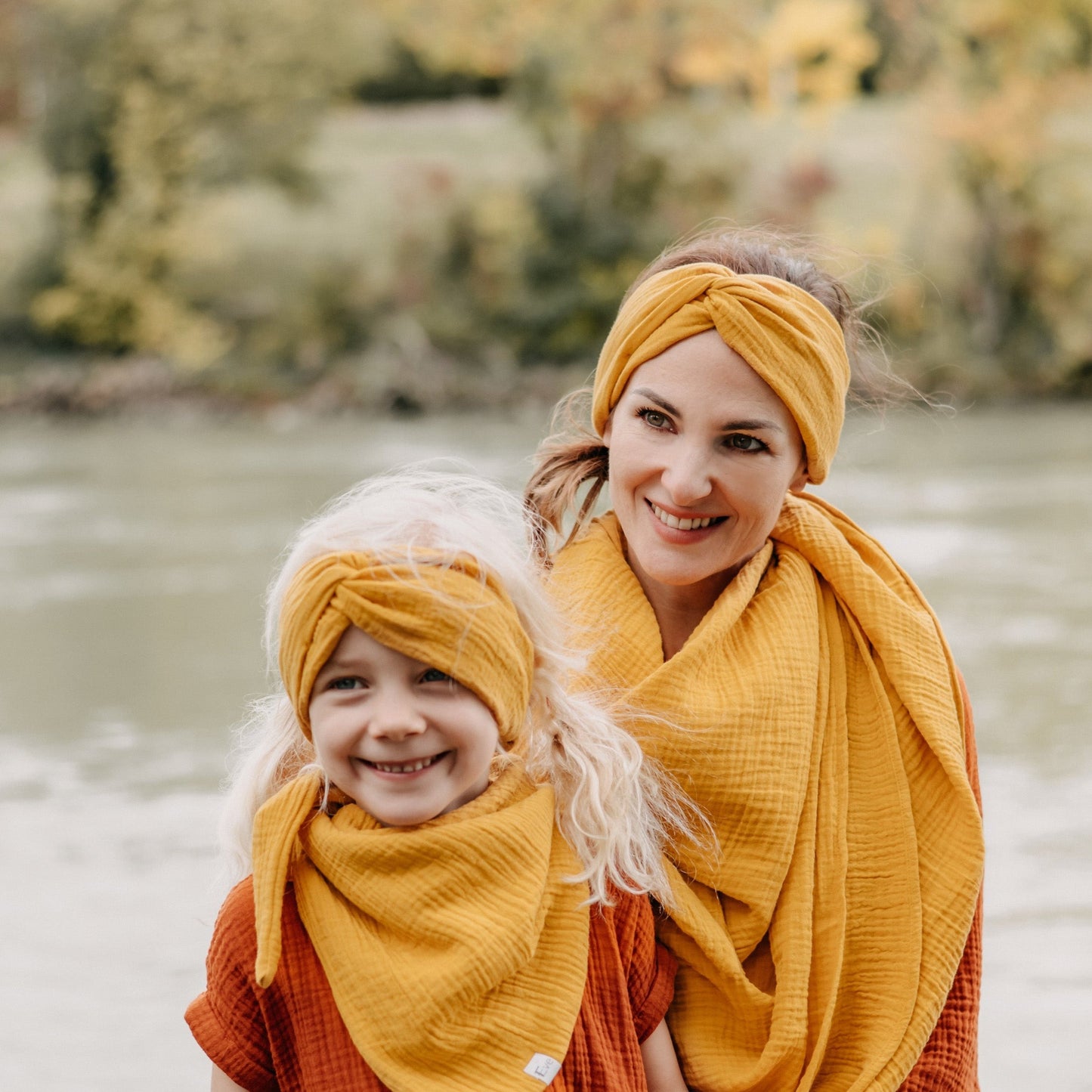 Musselin Turban Stirnband curry gelb, Mutter Tochter Partnerlook, Urheber: Mini & Eve