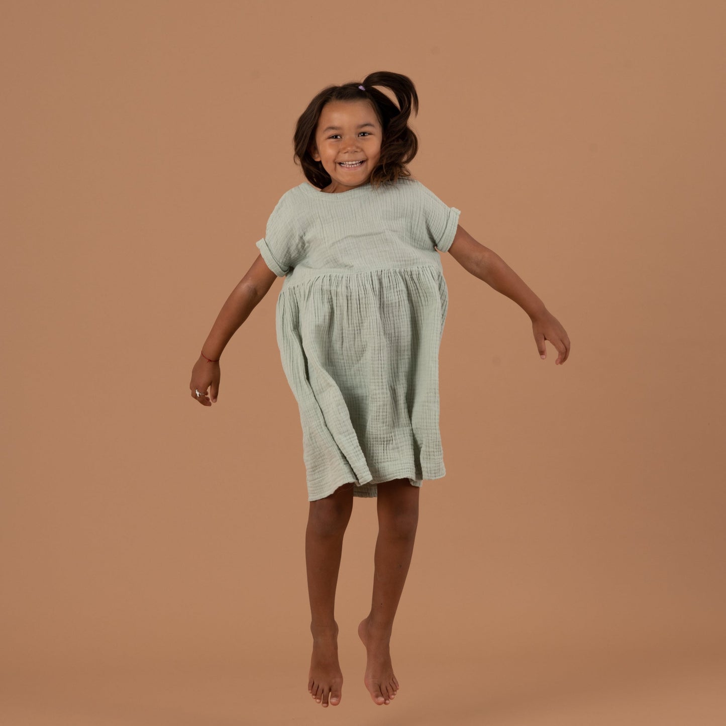 MIA Kinderkleid Musselin Mint Vorderansicht, Urheber: Mini & Eve
