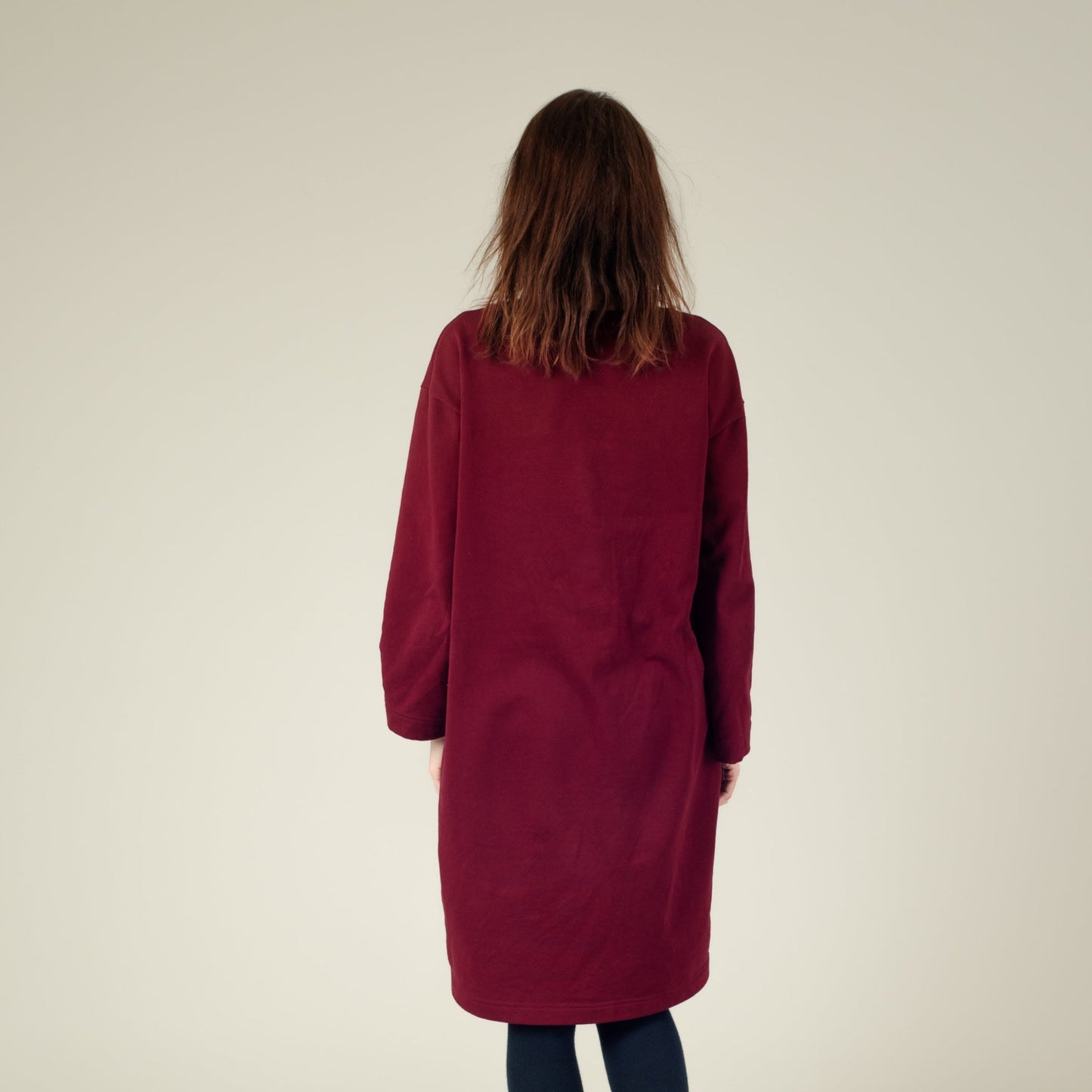 T-Shirt-Kleid Damen Bordeaux Rot, Rückenansicht, Urheber: Mini & Eve